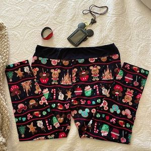 Disney Parks Christmas snacks leggings women’s size XL